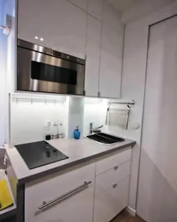 Nid Douillet Parisien * Paris