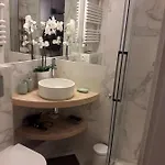 Nid Douillet Parisien * Paříž