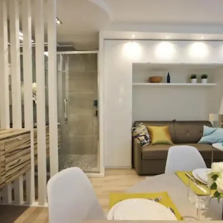 Nid Douillet Parisien Apartment Paris