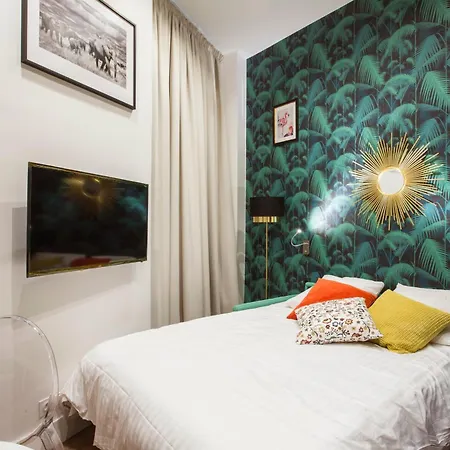 Nid Douillet Parisien Apartment *